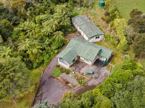 977 Coast Road, Pencarrow Head