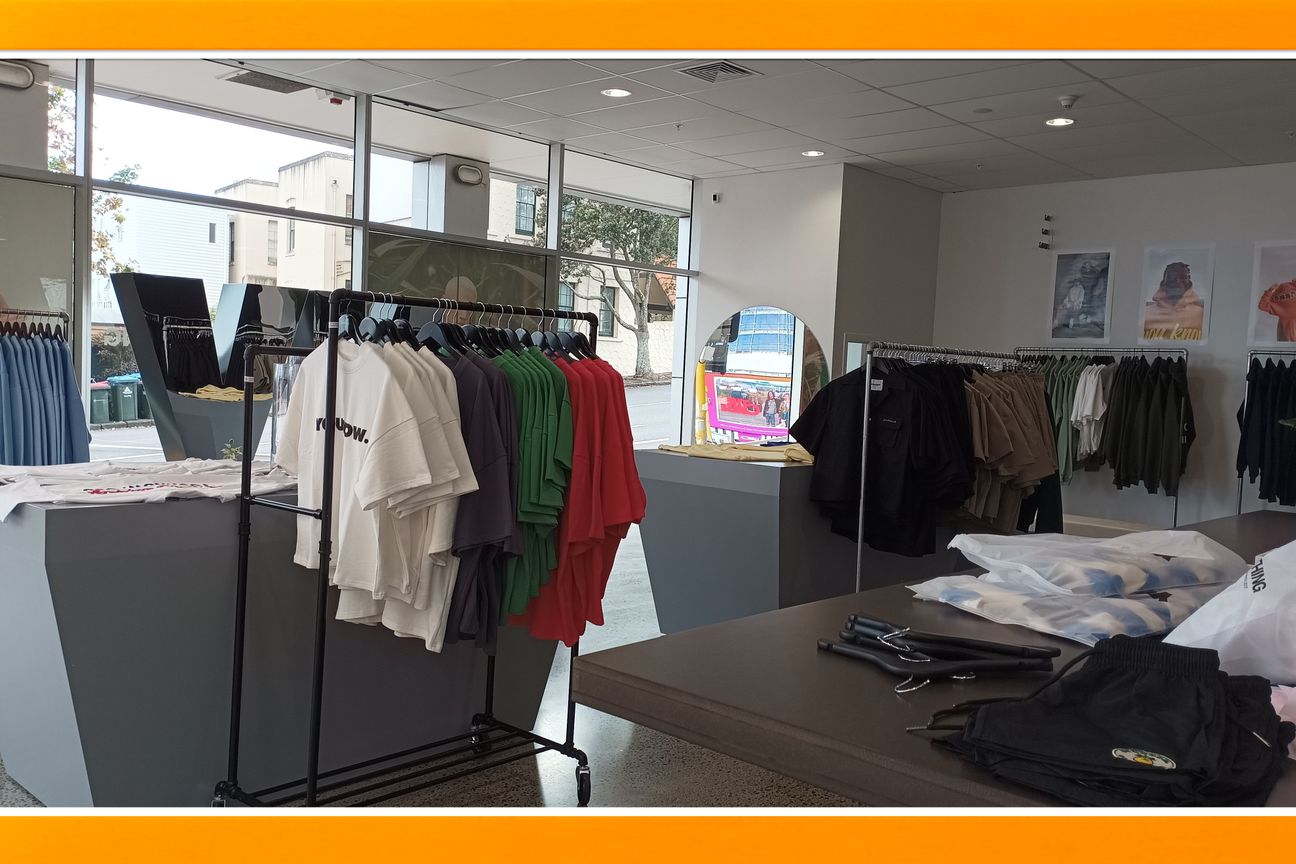 Office/Retail with Excellent Exposure and Ramp - Bild 3
