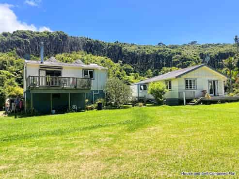 29 Cape Barrier Road, Great Barrier Island