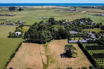 1252 Devon Road, Waitara