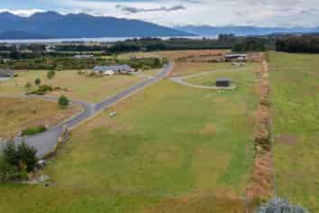 10 Black Lane, Te Anau