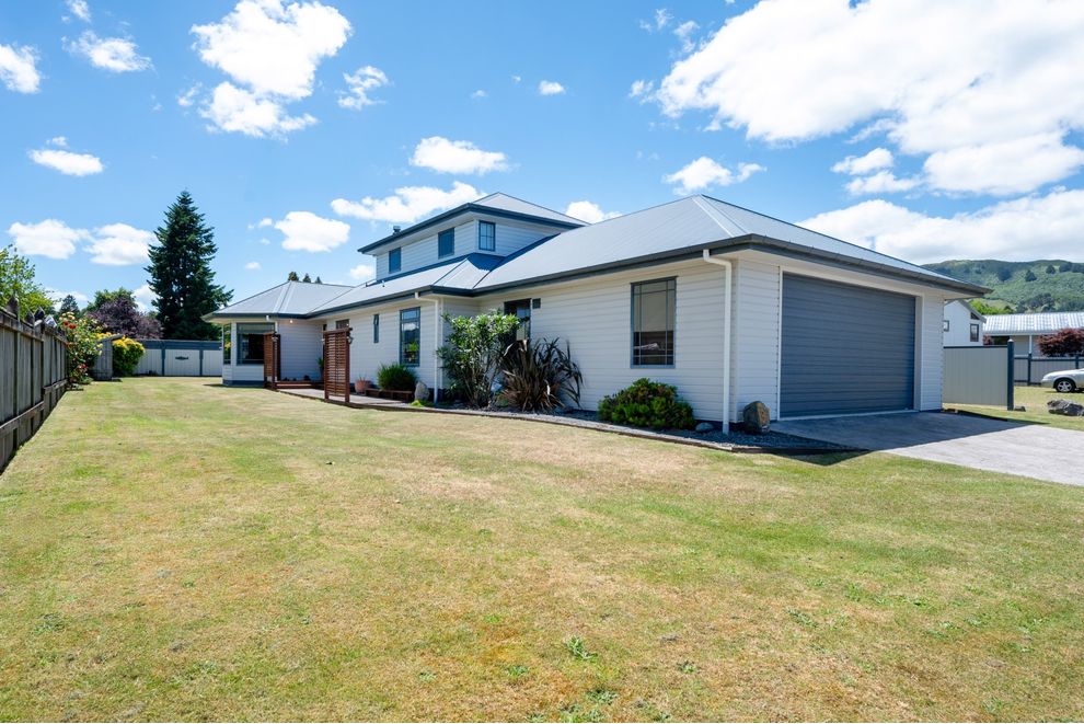 137 Kenrigg Road, Kinloch, Taupo For Sale realestate.co.nz