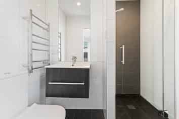 810/8 Lakewood Court, Manukau