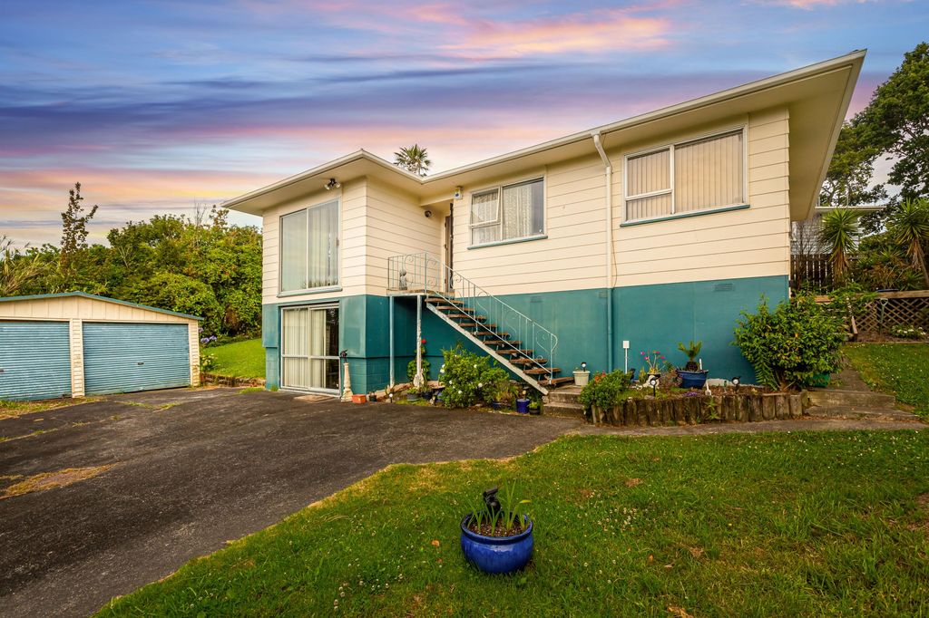 Sold 62 Kamara Road, Glen Eden realestate.co.nz