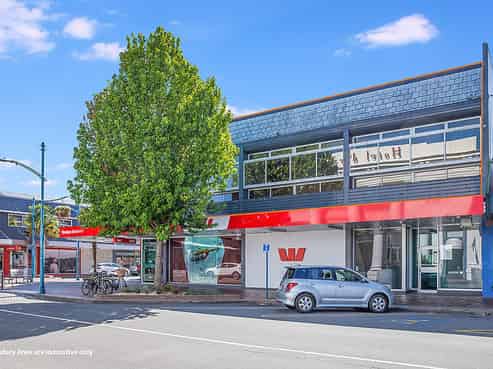 Bank on This: Large, Modern & Open Plan