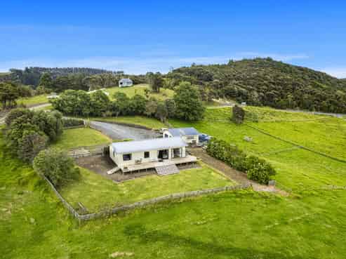 703A Tinopai Road, Tinopai