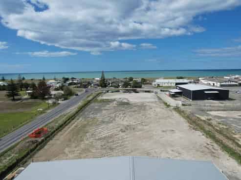 High Exposure Industrial Land