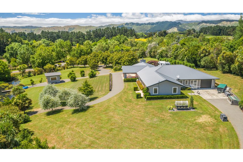 14 Twin Peaks Grove, Koputaroa, Horowhenua For Sale realestate.co.nz