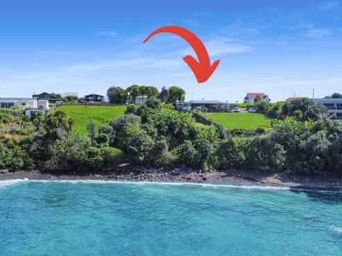 1E Te Kaha Church Road, Te Kaha