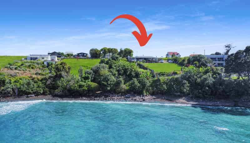 1E Te Kaha Church Road, Te Kaha