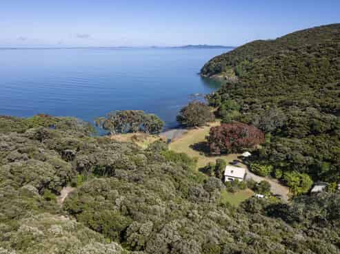 215 Waiaua Road, Hihi