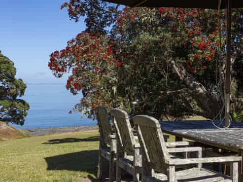 215 Waiaua Road, Hihi