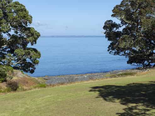 215 Waiaua Road, Hihi