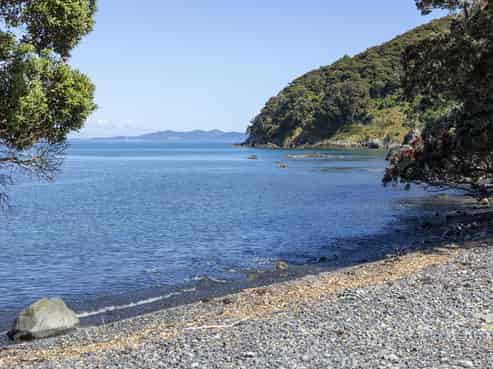 215 Waiaua Road, Hihi