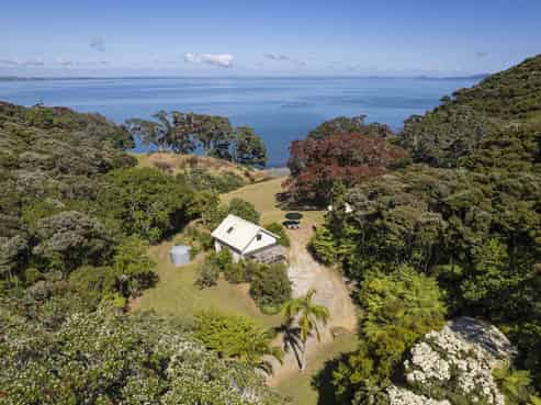 215 Waiaua Road, Hihi