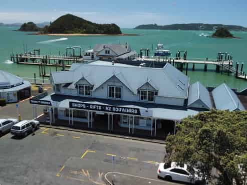 LEASE ON THE WATER!
