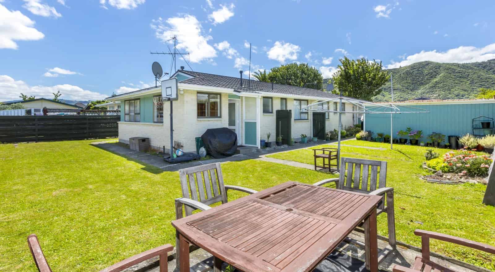 2/14 Clouston Park Road, Clouston Park, Upper Hutt City For Sale