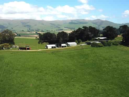 1518 Clinton Highway, Waiwera South