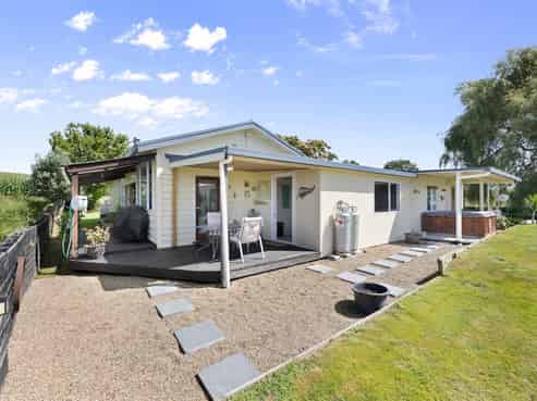 408 Whites Road, Tapapa