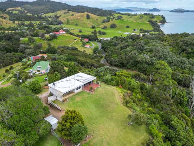 1114 Colville Road, Coromandel