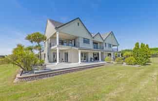 62 Bayley Road, Fernside