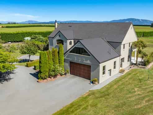 62 Bayley Road, Fernside