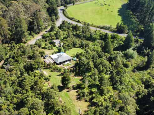 1 Knudsen Road, Awarua