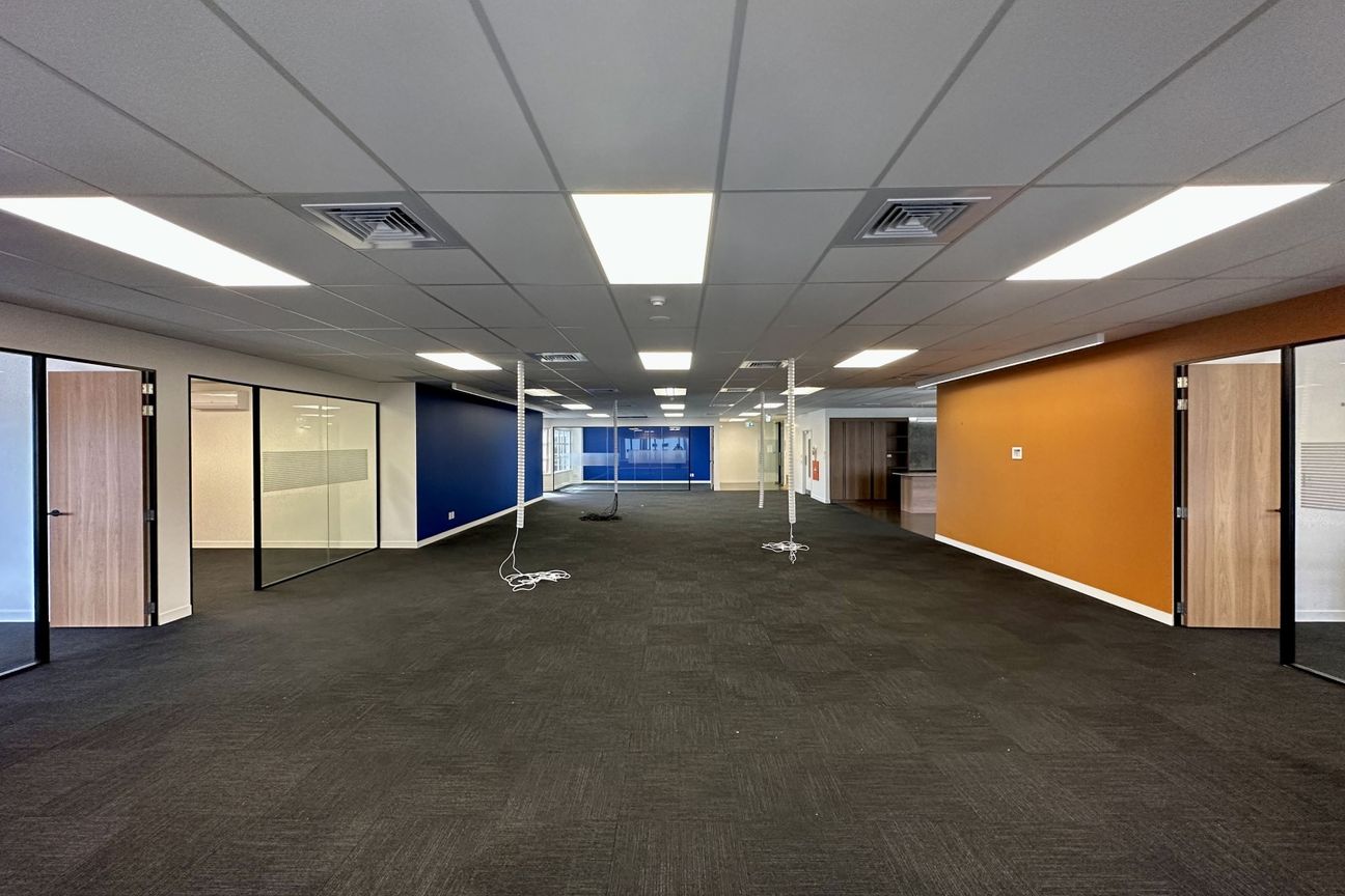 High functioning Newmarket office - Altro
