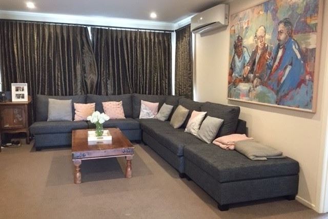 Located in the Desirable Suburb - Bild 4