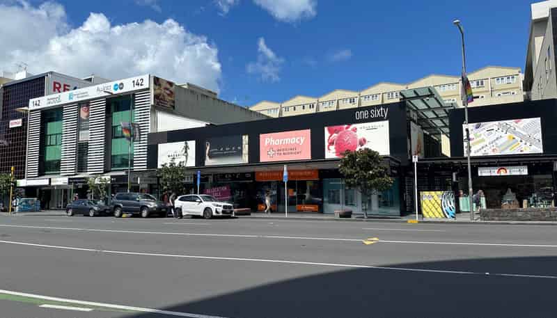 160 Broadway, Newmarket