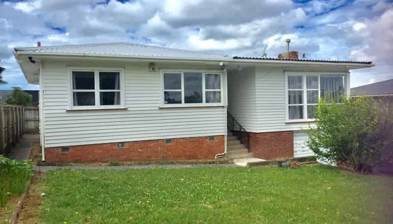 4199 Great North Road, Glendene