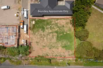 21B Portland Drive, Mangorei