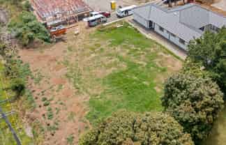 21B Portland Drive, Mangorei