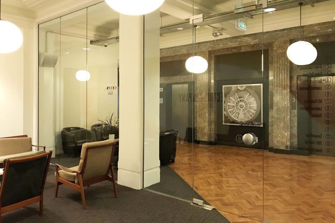 Landmark House Art Deco - View 3