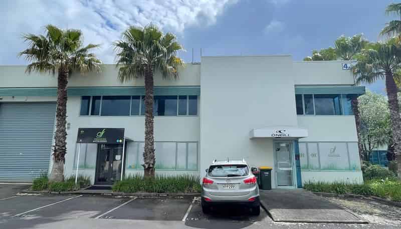  Unit A, 4 Te Kea Place, Rosedale