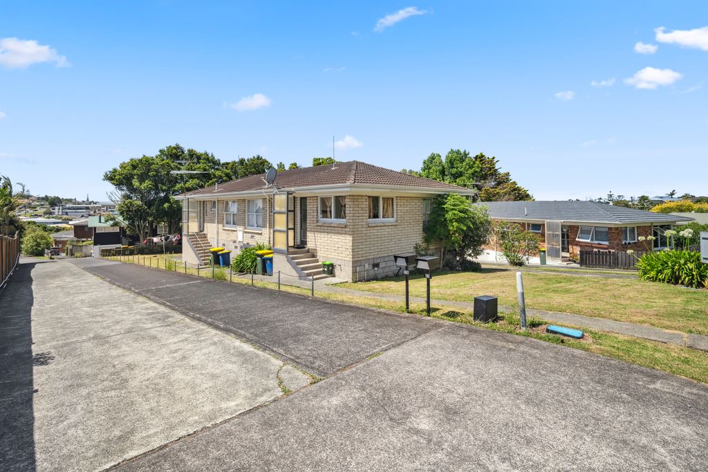Sold 2/35 Velma Road, Hillcrest realestate.co.nz