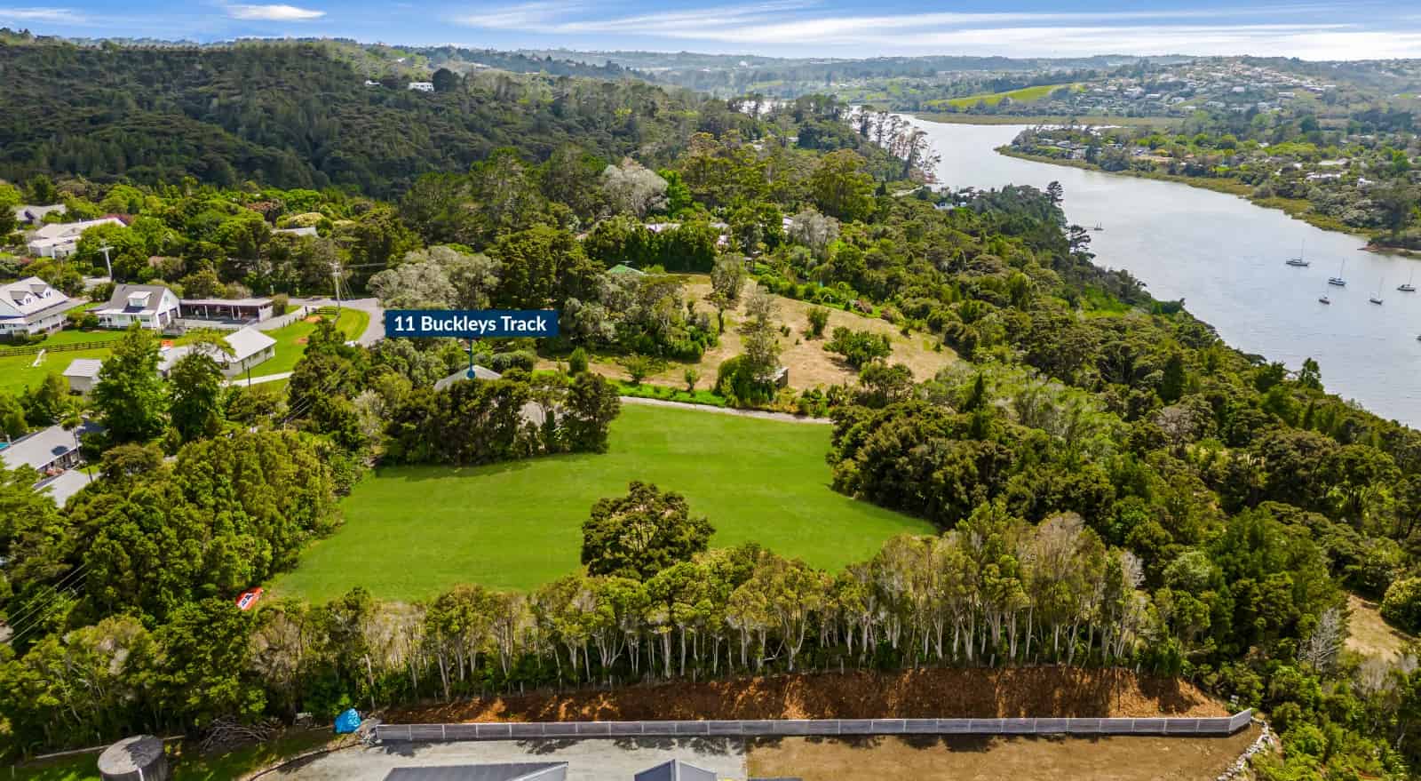 11 Buckleys Track, Paremoremo, North Shore City For Sale realestate