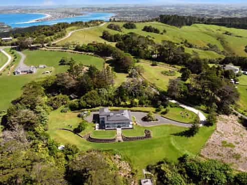 140 Rodney Road, Whangateau