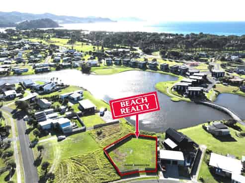 103 Mahoe Place, Matarangi