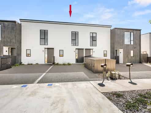 53 Pipi Place, Levin