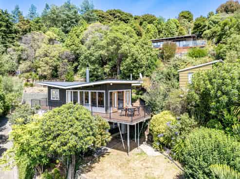 1 Kingfisher Road, Takamatua