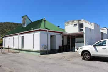 Multi use Commercial Building