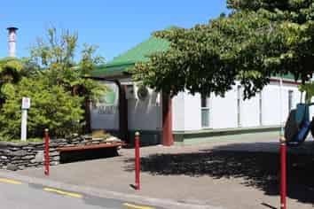 Multi use Commercial Building