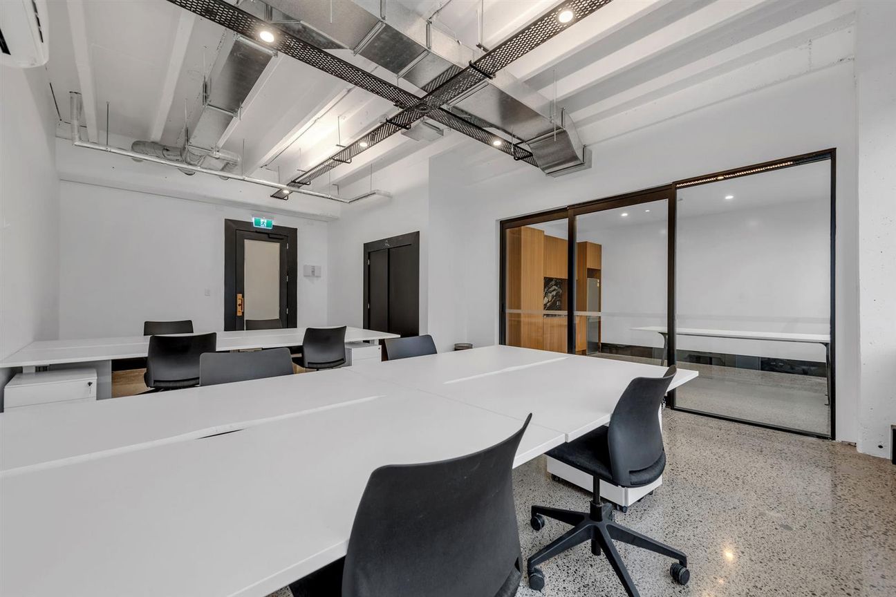 CBRE - Freshly Renovated Office - Aanzicht 2