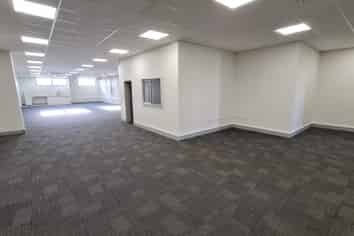 Prime Kaiwharawhara Property