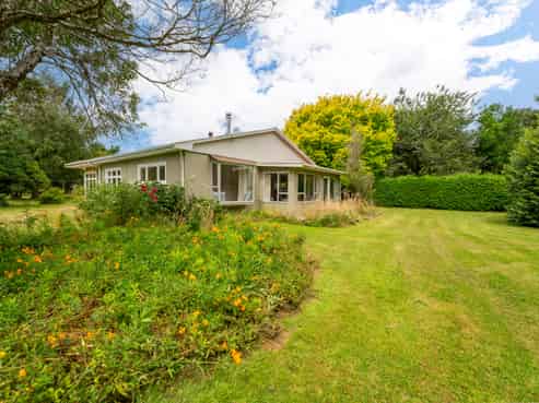 1206 Peel Forest Road, Mesopotamia