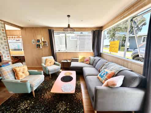 8 Second Avenue, Urenui