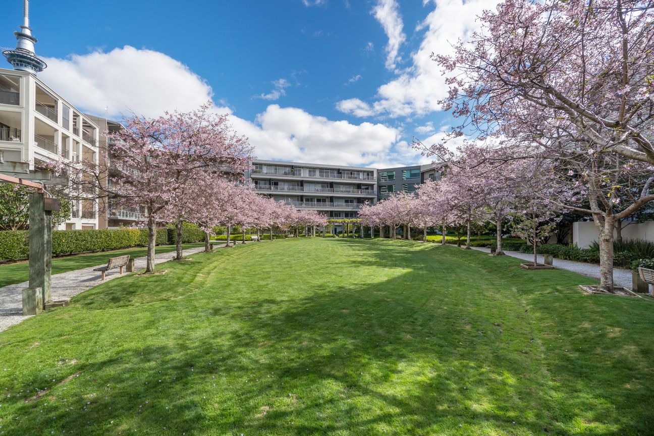 North facing with beautiful park & facilities – pohled 6