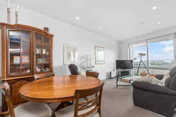 702/86 The Strand, Parnell