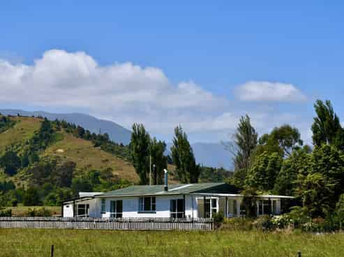 162A Oparara Road, Karamea